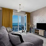 Luxury Mirage Apartman