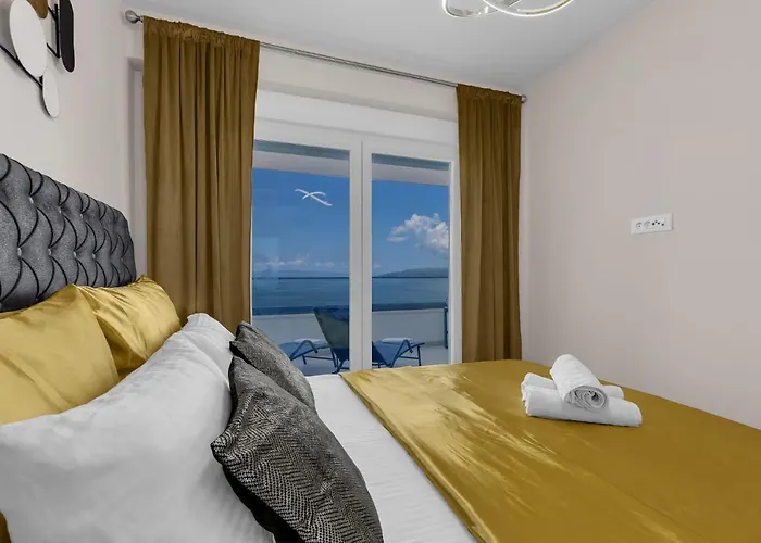 Luxury Mirage Apartment *