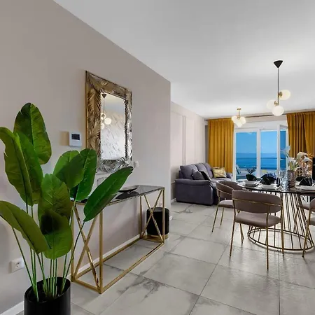 Luxury Mirage Μακάρσκα