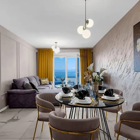 Luxury Mirage *